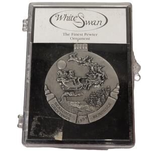 VTG 90s White Swan Pewter Christmas Ornament Santa Sleigh‎ Reindeer Reminisce